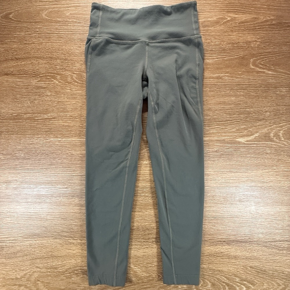 Athleta Leggings Women's XS Olive Green Cropped High Rise Athletic Yoga Pants